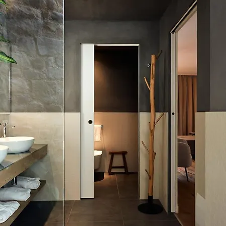 Relais Rossar Boutique Garda & Hills Hotel
